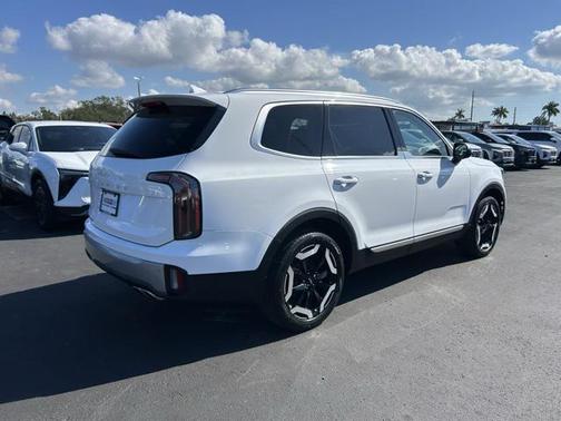 2023 Kia Telluride EX