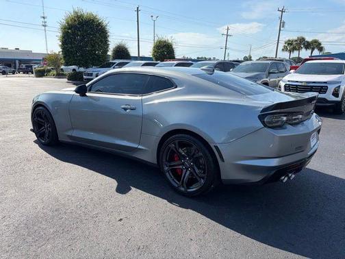 Sharkskin Metallic 2023 Chevrolet Camaro 2SS