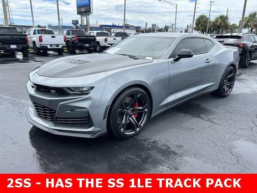 Sharkskin Metallic 2023 Chevrolet Camaro 2SS