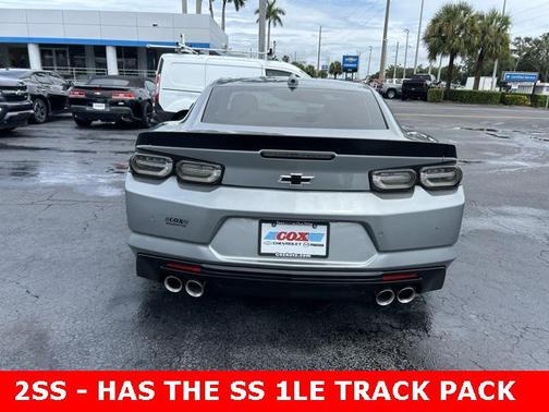 Sharkskin Metallic 2023 Chevrolet Camaro 2SS