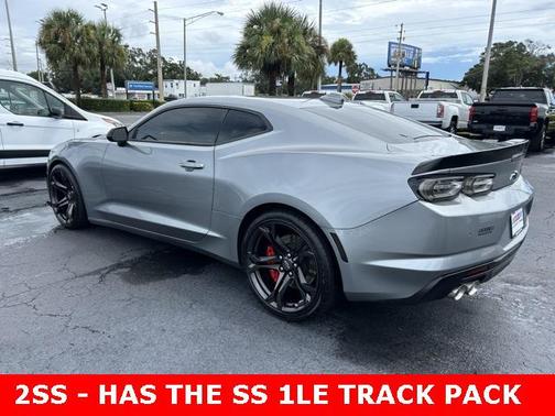 Sharkskin Metallic 2023 Chevrolet Camaro 2SS