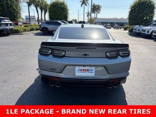 Sharkskin Metallic 2023 Chevrolet Camaro 2SS