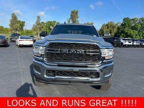 2022 RAM 2500 Tradesman Crew Cab 4x4 6'4' Box