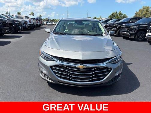 Sterling Gray Metallic 2024 Chevrolet Malibu FWD 2LT