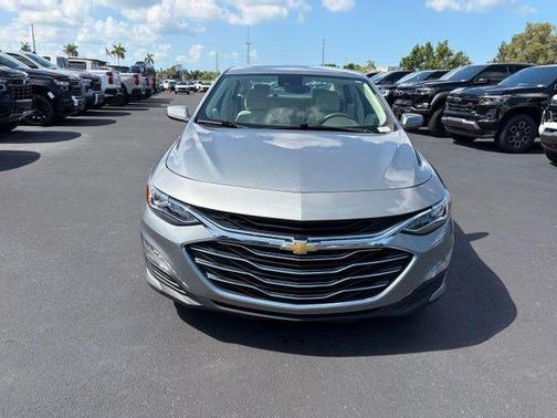 Sterling Gray Metallic 2024 Chevrolet Malibu FWD 2LT