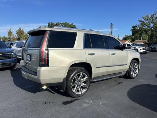 2016 Cadillac Escalade Luxury