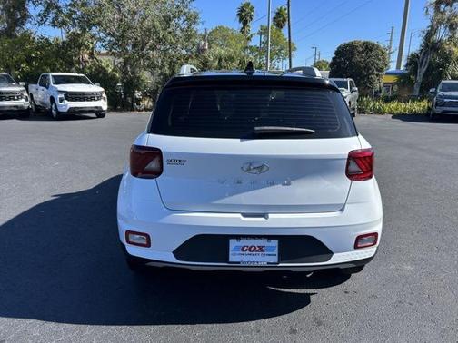 2022 Hyundai VENUE Limited