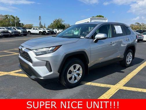 2023 Toyota RAV4 LE