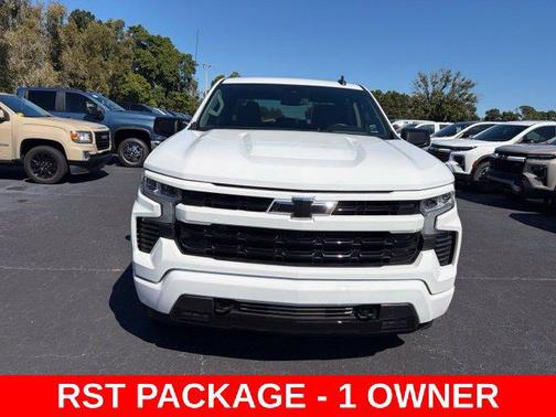 Summit White 2026 Chevrolet Silverado 1500 RST