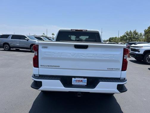 2022 Chevrolet Silverado 1500 Custom