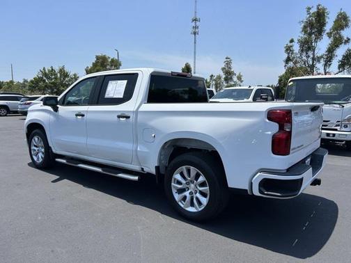 2022 Chevrolet Silverado 1500 Custom