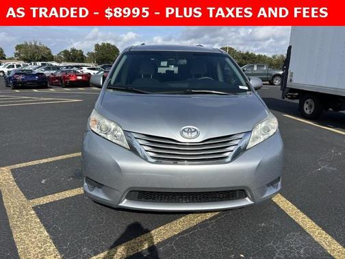 2015 Toyota Sienna LE