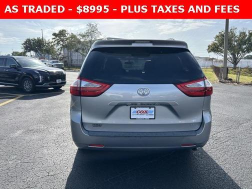 2015 Toyota Sienna LE