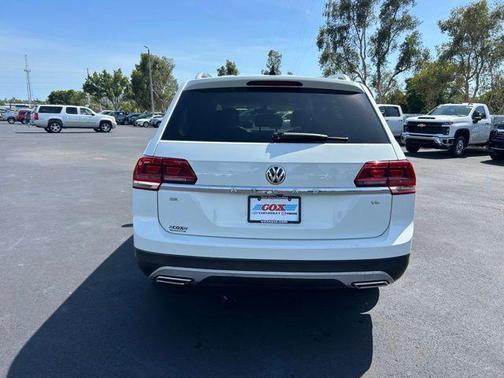 Pure White 2018 Volkswagen Atlas 3.6L SE