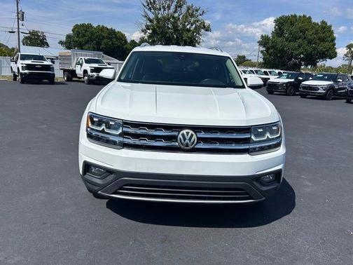 Pure White 2018 Volkswagen Atlas 3.6L SE