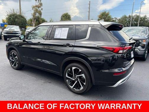 Black Diamond 2024 Mitsubishi Outlander SEL
