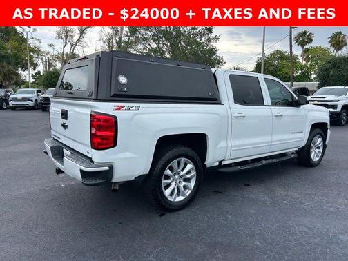 Summit White 2018 Chevrolet Silverado 1500 2LT