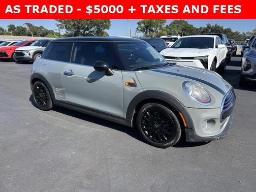 2017 MINI Hardtop Cooper