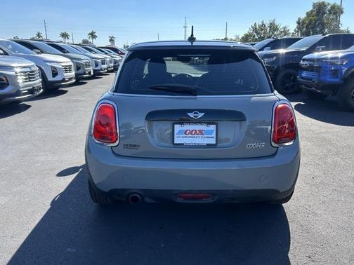 2017 MINI Hardtop Cooper