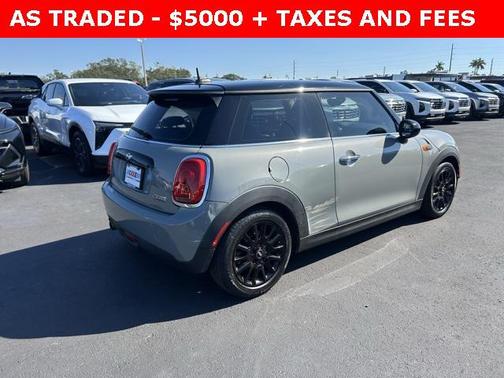2017 MINI Hardtop Cooper