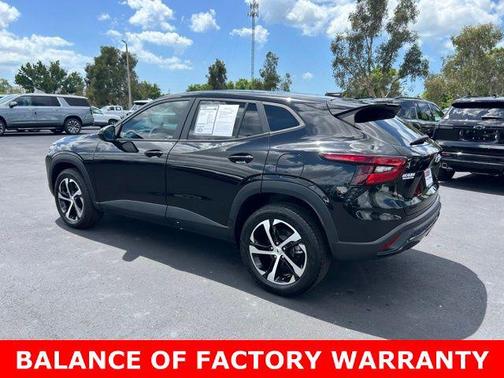 Mosaic Black Metallic 2024 Chevrolet Trax FWD 1RS