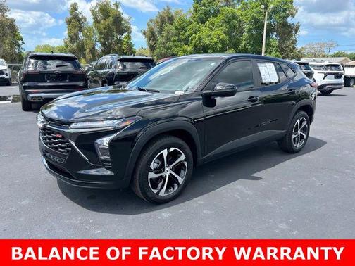 Mosaic Black Metallic 2024 Chevrolet Trax FWD 1RS