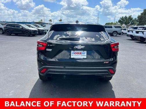 Mosaic Black Metallic 2024 Chevrolet Trax FWD 1RS