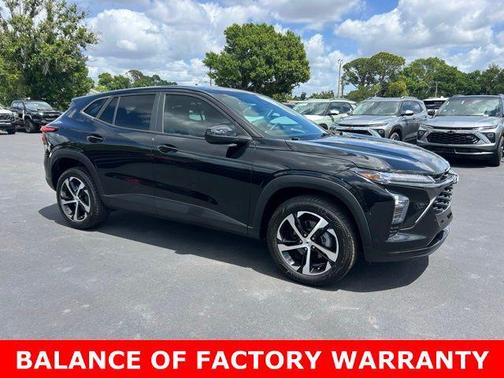 Mosaic Black Metallic 2024 Chevrolet Trax FWD 1RS