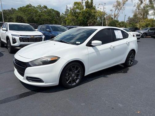 Bright White Clearcoat 2016 Dodge Dart SE