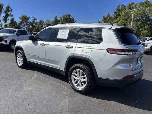 2021 Jeep Grand Cherokee L Laredo