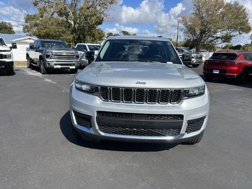2021 Jeep Grand Cherokee L Laredo