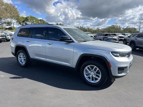 2021 Jeep Grand Cherokee L Laredo