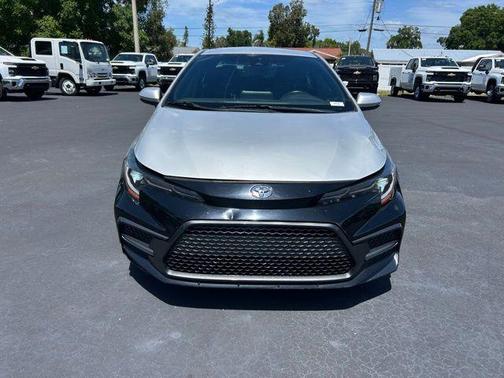 Classic Silver Metallic 2021 Toyota Corolla SE