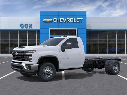 Summit White 2026 Chevrolet Silverado 3500 WT