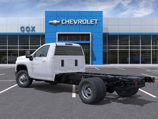 Summit White 2026 Chevrolet Silverado 3500 WT
