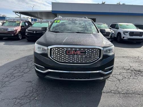 2019 GMC Acadia Denali