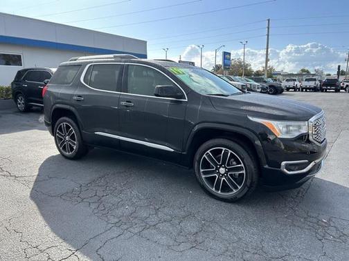2019 GMC Acadia Denali