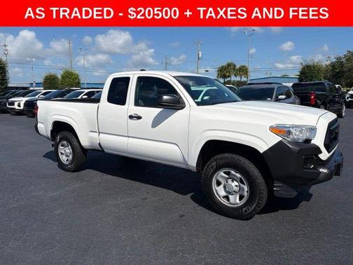 White 2022 Toyota Tacoma SR