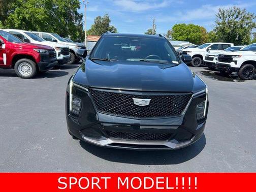 2024 Cadillac XT4 Sport