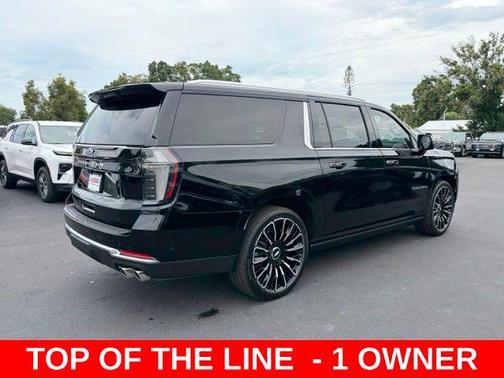 Black 2025 Chevrolet Suburban 4WD High Country
