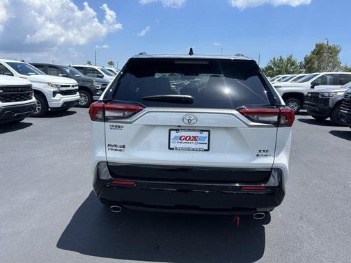 2025 Toyota RAV4 Hybrid SE
