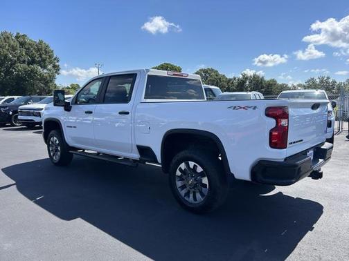 2024 Chevrolet Silverado 2500 Custom