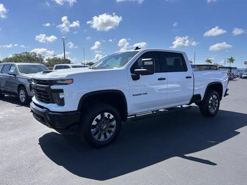 2024 Chevrolet Silverado 2500 Custom