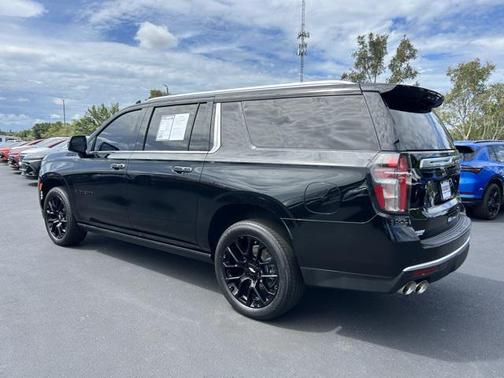 2023 Chevrolet Suburban 4WD High Country