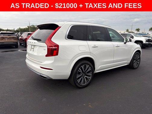 Ice White 2021 Volvo XC90 T5 Momentum