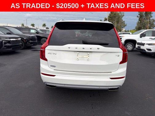 Ice White 2021 Volvo XC90 T5 Momentum