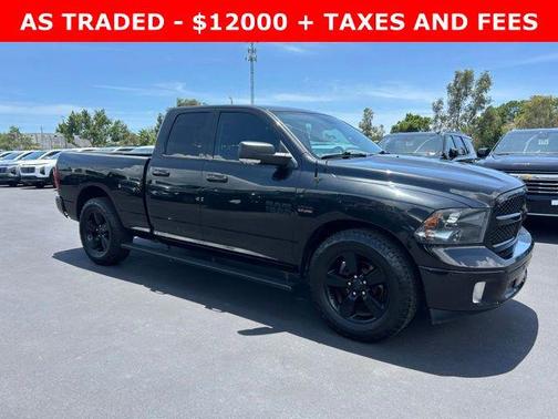 Brilliant Black Crystal Pearlcoat 2018 RAM 1500 Big Horn