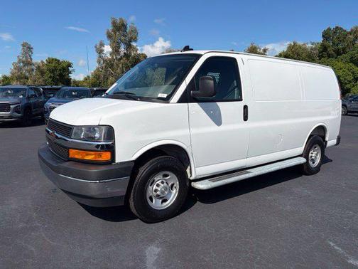 Summit White 2025 Chevrolet Express 2500 Work Van