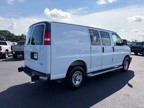 Summit White 2025 Chevrolet Express 2500 Work Van