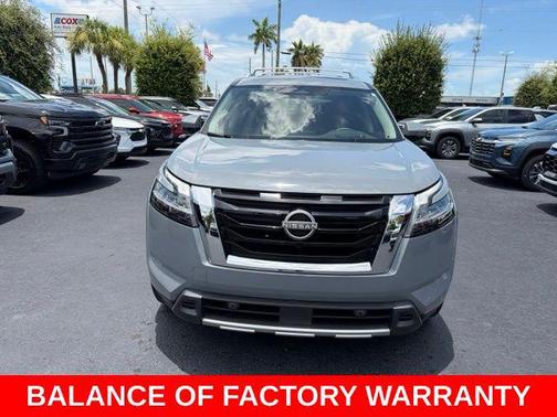Boulder Gray Pearl 2024 Nissan Pathfinder Platinum